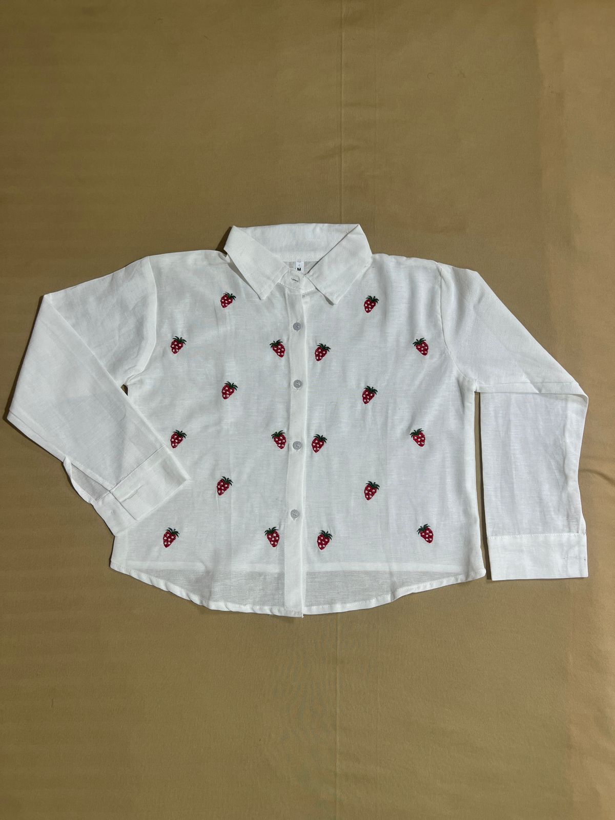 Women's Elegant white embroidered shirt - Image 2